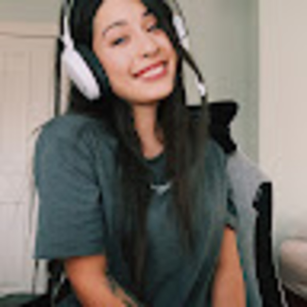 Meet your Posher, Elyse